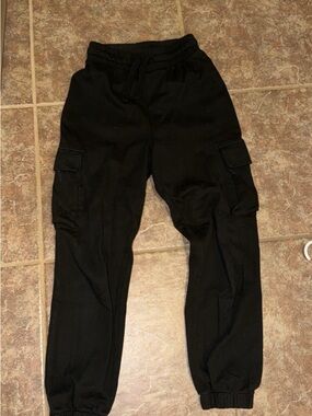Zara Black Women's Cargo Jogger Pants